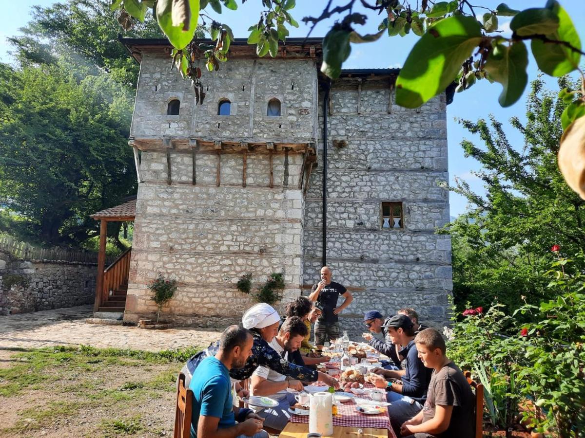 Hotel Kulla Hupi Agriturism Bulqize Exterior foto