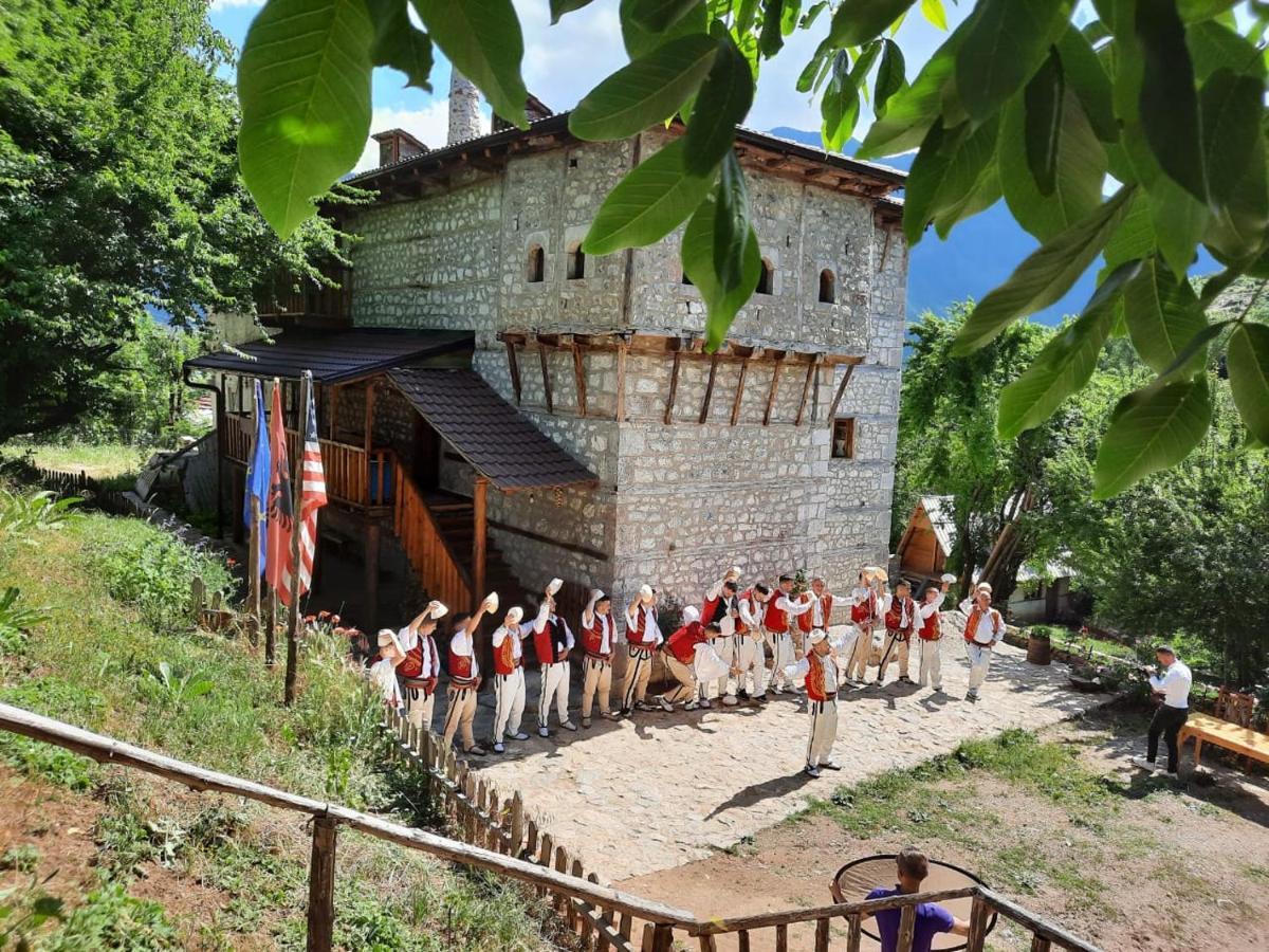 Hotel Kulla Hupi Agriturism Bulqize Exterior foto