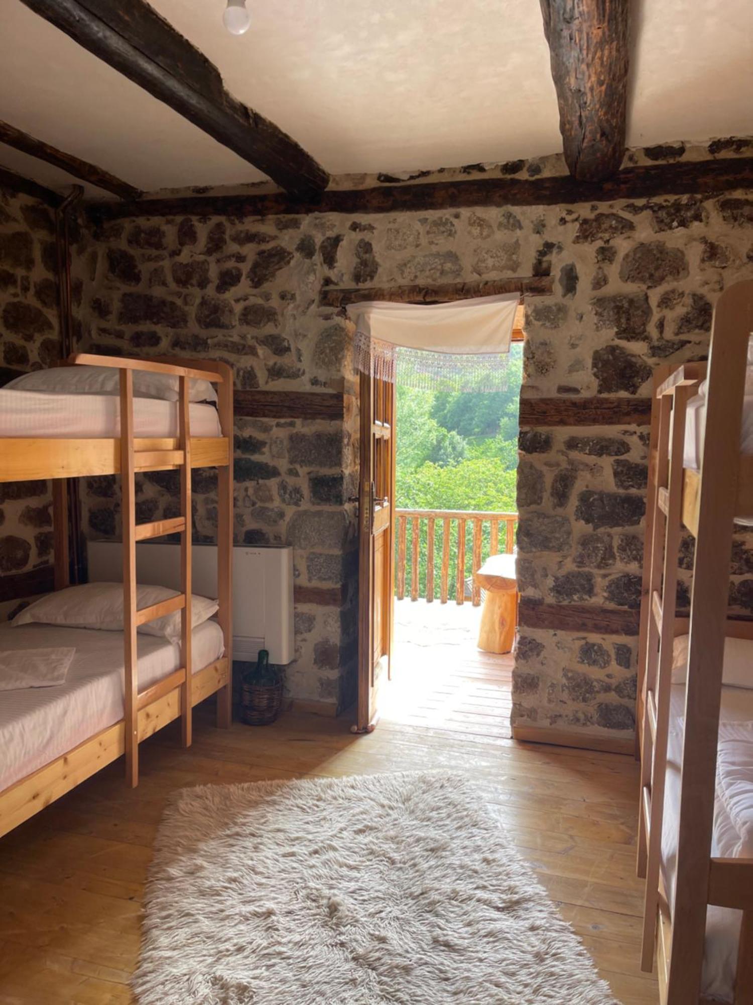 Hotel Kulla Hupi Agriturism Bulqize Exterior foto